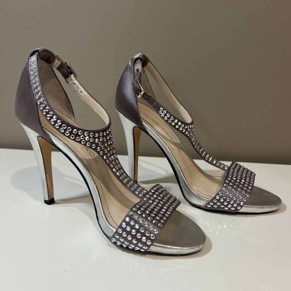 Caparros Silver Satin T-Strap 4" Stiletto Sandals, Size 7.5B, Leather Sole